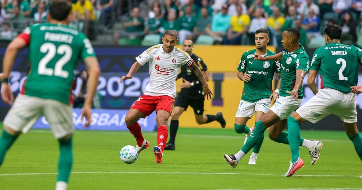 Palmeiras empata com Inter e perde chance de ampliar vantagem na liderança