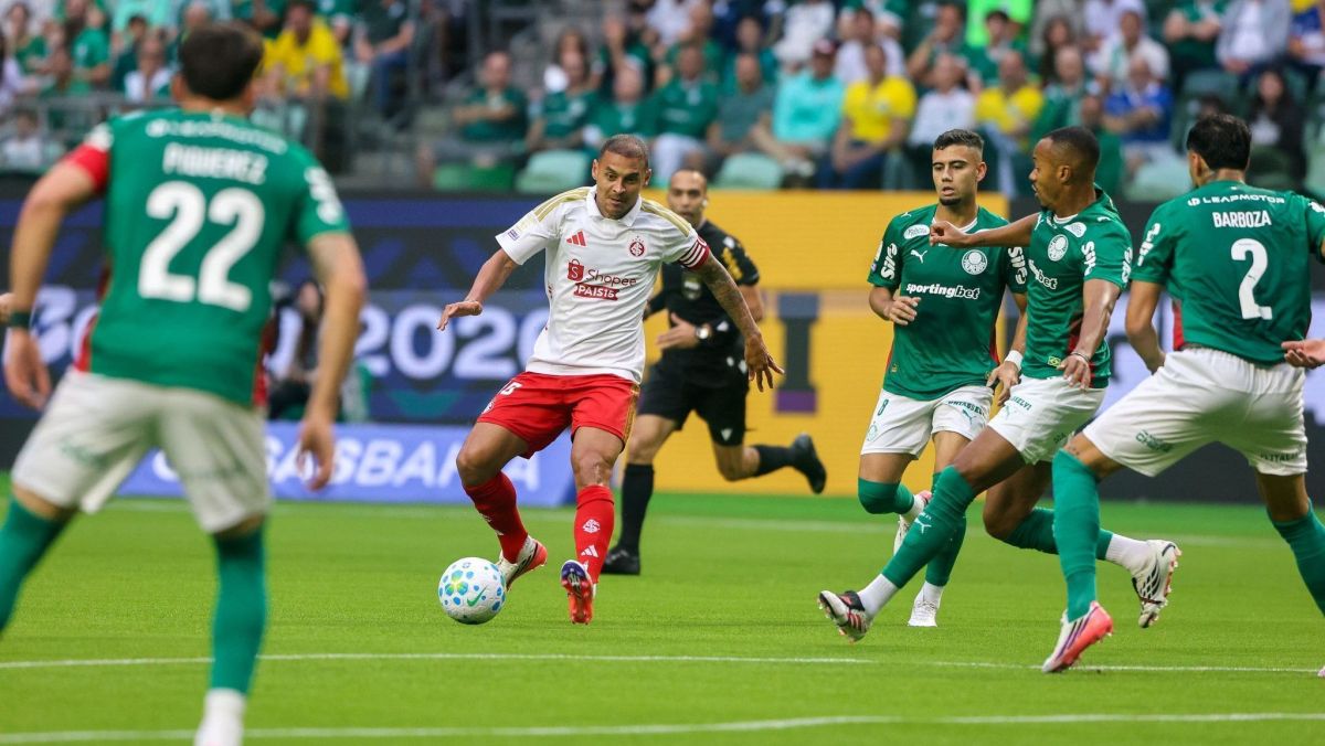 Vasco e Bahia empatam pelo Brasileirão em jogo de gols anulados e lesões