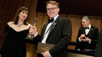 Professora de cineasta russo vencedor do Oscar o acusa de traição
