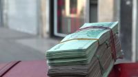 Salário real dos trabalhadores iranianos cai mais da metade em uma década