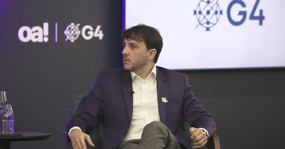 Renan Santos defende criação de tribunal para julgar políticos