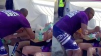 Brasileiro é denunciado por segurar jogadoras pelo braço em final na Itália