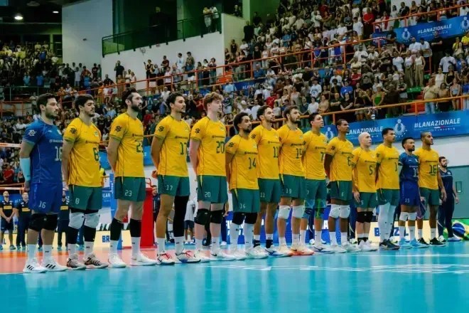 Seleção brasileira de vôlei em partida contra Cuba na FIPAV Cup
