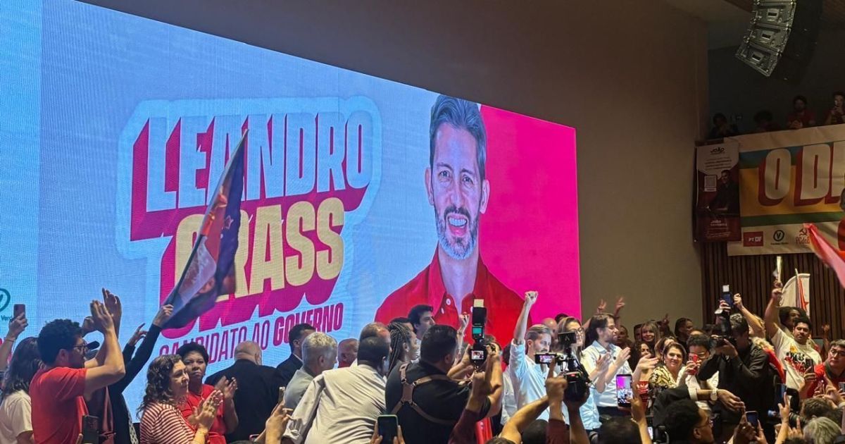 PT oficializa Leandro Grass como candidato ao governo do Distrito Federal