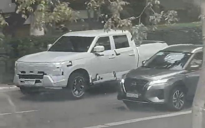 Nissan Frontier Hibrida E Flagrada E Chega Em Breve Com Mais De 400 Cv