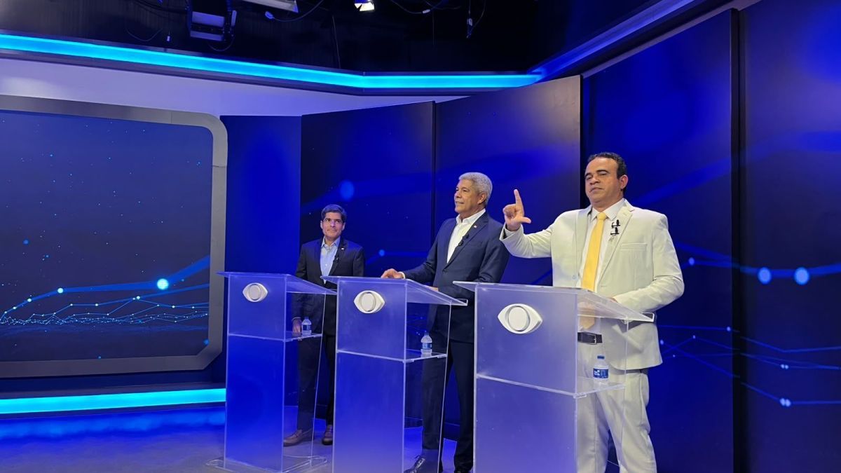 Na Ba Debate Eleitoral Foca Em Combate A Violencia E Acenos A Lula