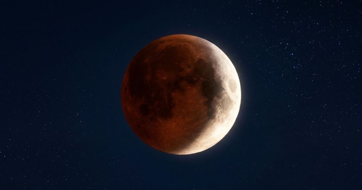 Eclipse lunar: entenda os impactos astrológicos do evento desta quinta (27)