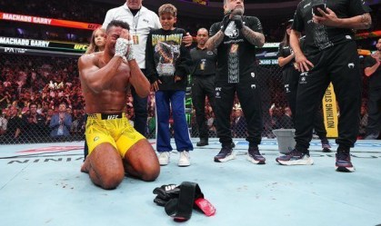 Imagem de destaque do post: Lutador brasileiro Edson Barboza é nocauteado no UFC e se aposenta