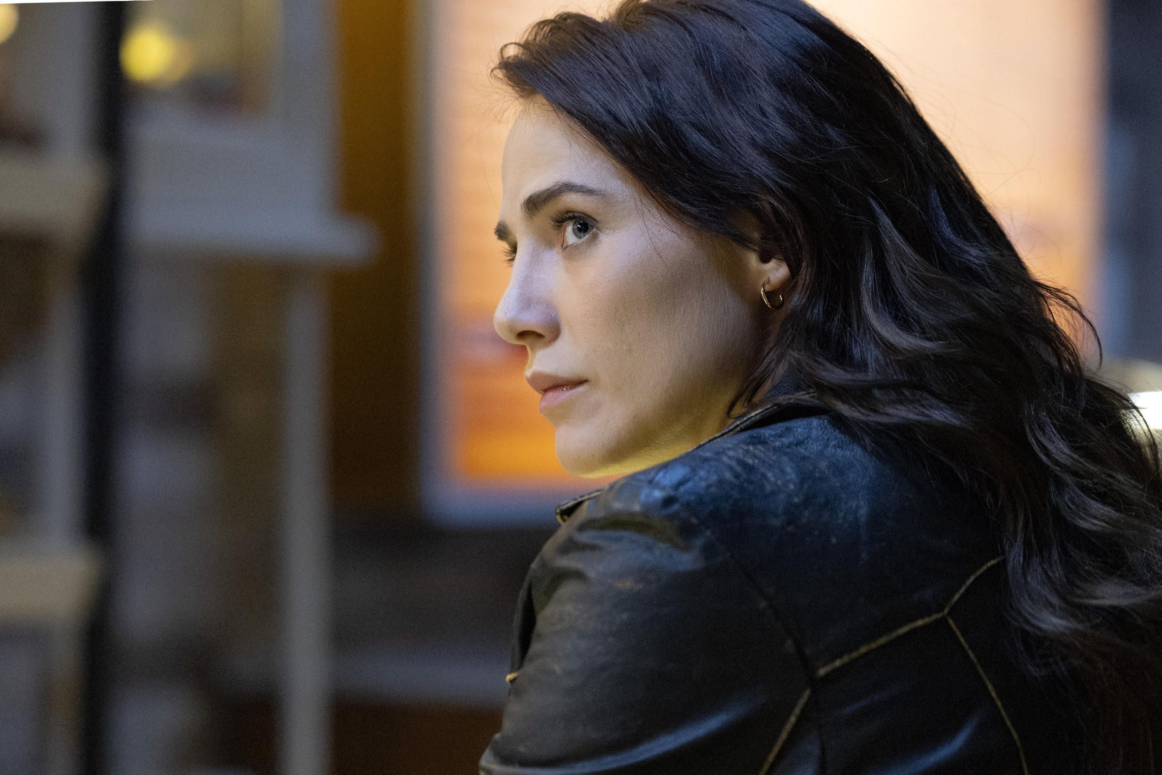 Adriana (Letícia Colin) vai descobrir fortuna deixada por Arthur (Antonio Fagundes) em "Quem Ama Cuida"
