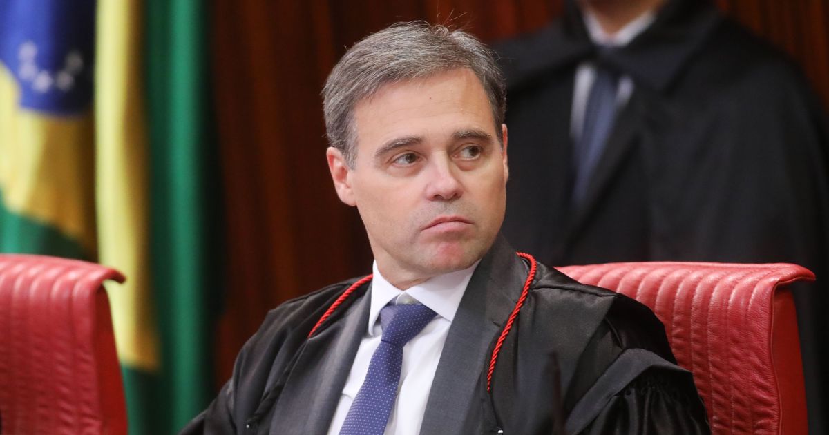 PGR e Mendonça têm desconexão sobre Lulinha, diz pesquisador do STF