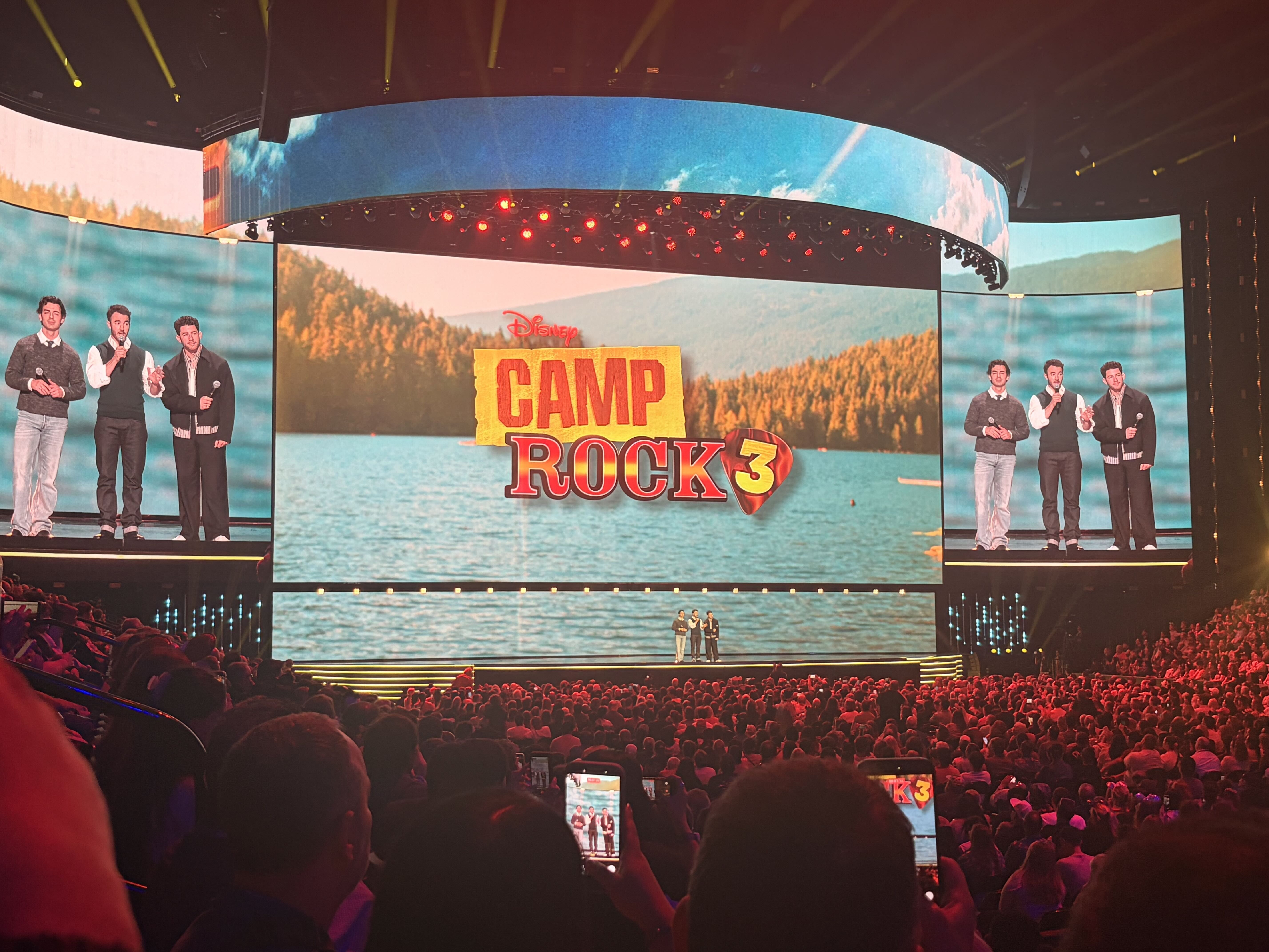 Jonas Brothers na D23 • Marina Toledo/CNN