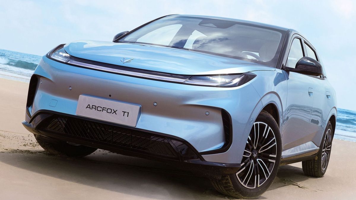 Arcfox T1 Conheca O Hatch Eletrico Que Promete Incomodar Byd E Geely