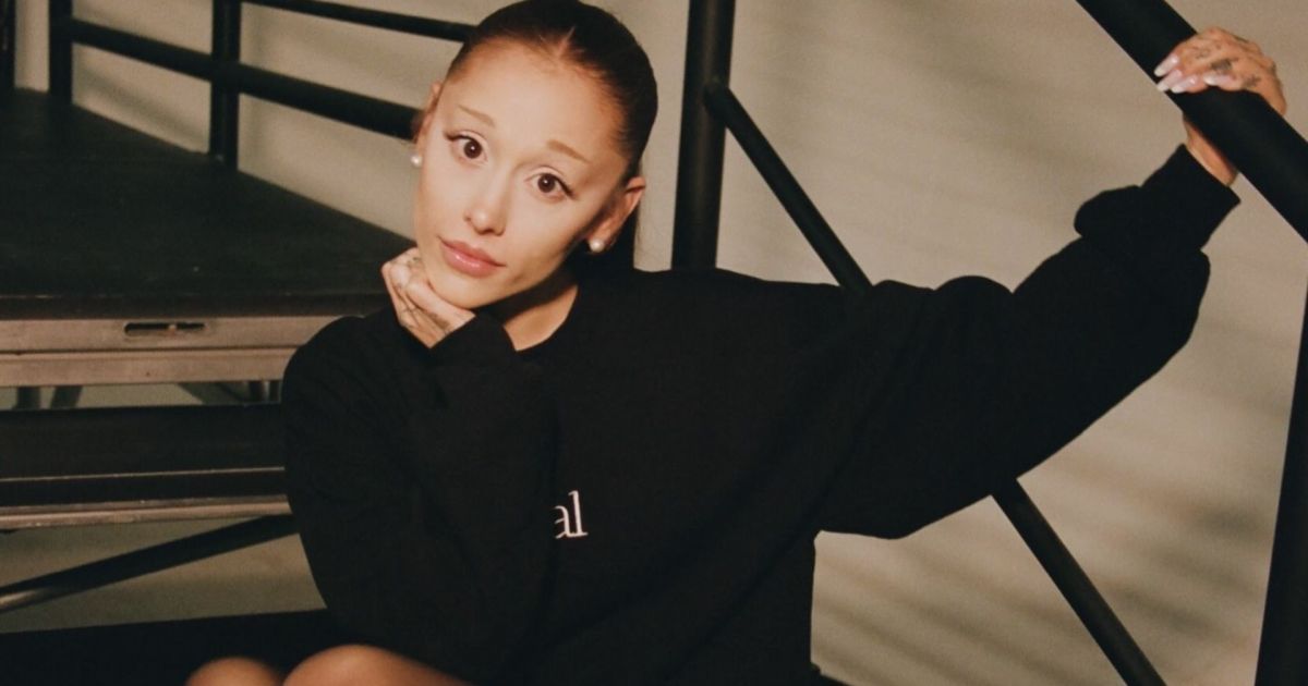 Ariana Grande esclarece se afastamento da carreira tem relação com ataques