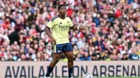 Arsenal leva golaço, perde para o Real Betis e brasileiro é vaiado