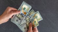 Dólar físico na viagem aos EUA: os riscos e as alternativas digitais