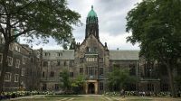 Canadá oferece bolsas de graduação a estudantes internacionais; saiba mais