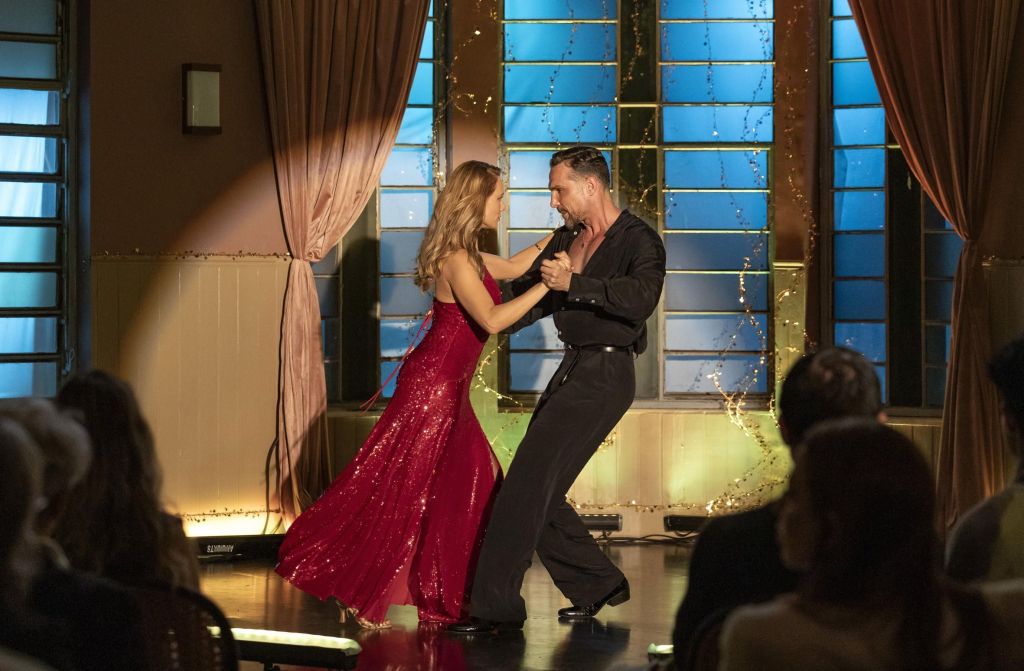 Patrick (Igor Rickli) e Dora ( Mariana Ximenes) em "Quem Ama Cuida"