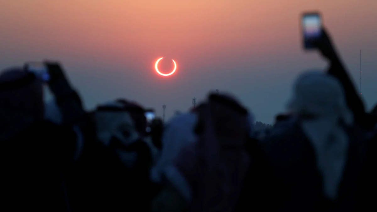 Eclipse solar total gerou “serpentes fantasmas”: cientistas tentam entender
