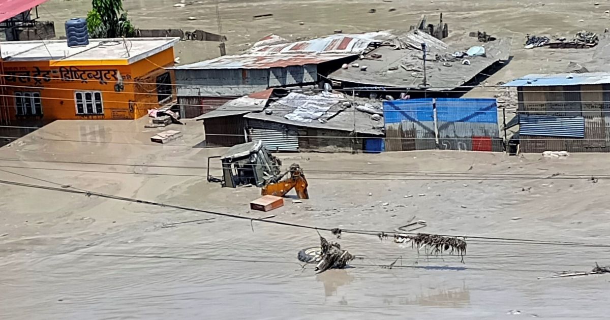 Enchente no Nepal deixa 384 turistas desaparecidos; 291 são estrangeiros