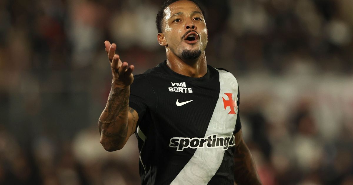 Vasco goleia Olimpia e avança na Copa Sul-Americana após 20 anos