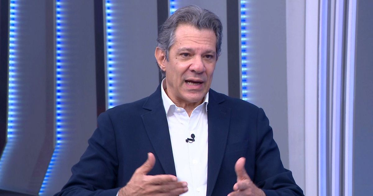 À CNN, Haddad critica nomeações de coronéis: “Perdemos a cadeia de comando”