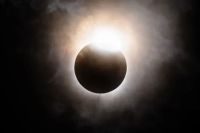 Eclipse solar total: veja imagens e como foi o raro fenômeno