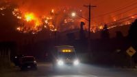 Incêndio força mais de 20 mil pessoas a deixar casas no oeste do Canadá