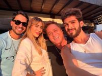 João Guilherme se declara para Leonardo em foto com irmãos: "Sorte a nossa"