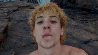 Juliano Floss posta fotos de viagem ao Goiás e fãs especulam novo namoro