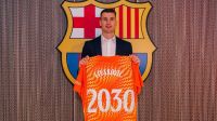 Barcelona anuncia contratação do goleiro Livakovic, carrasco do Brasil