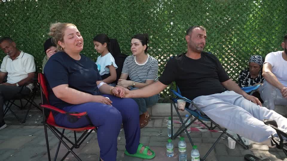 Babá sequestra duas crianças nos EUA após fazer amizade com a mãe
