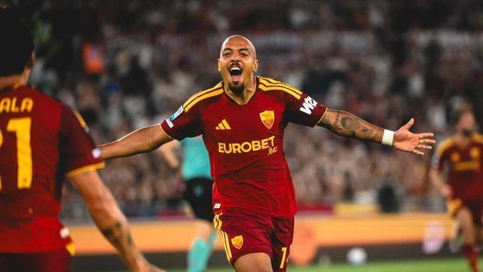 Imagem de destaque do post: Malen anota hat-trick, e Roma goleia Fiorentina pela Serie A