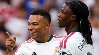 Real Madrid goleia Málaga com assistência de Vini Jr. e segue 100%