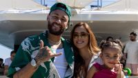 Famosos apoiam Neymar após polêmica e xingamentos em jogo