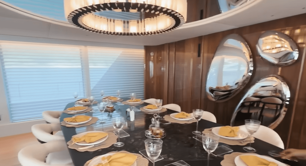 Bruna Biancardi Mostra Iate Luxuoso De Neymar Avaliado Em R 120 Milhoes