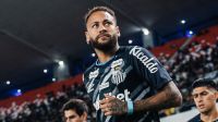 Leitura labial revela fala de Neymar para torcedor: "Beijo para sua mulher"