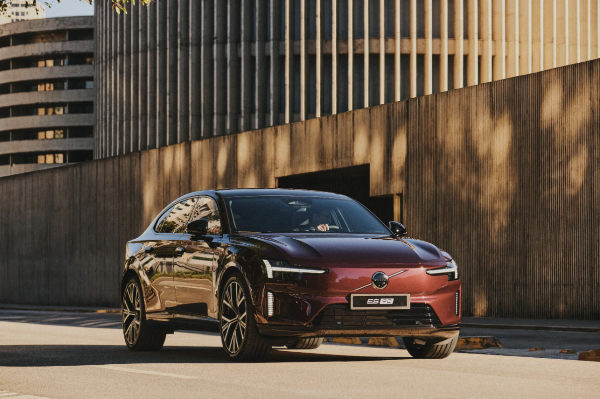 Novo Volvo ES90