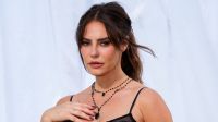 Paolla Oliveira posa de vestido transparente e fãs comemoram: