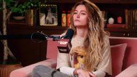 Filha de Michael Jackson dá detalhes de infância: "Sem televisão"