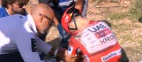 Pogacar abandona prova na Volta da Espanha após queda forte; vídeo
