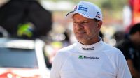 Barrichello dirige Ferrari de 2002 em dia de homenagens a Schumacher; veja