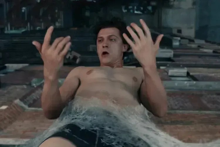 Tom Holland em "Homem-Aranha: Um Novo Dia" • Sony Pictures