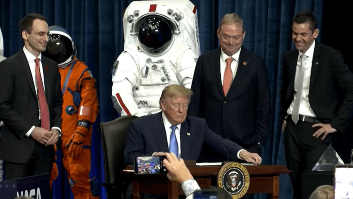 Corrida espacial: EUA admitem ter armas em órbita para conter “ameaças”