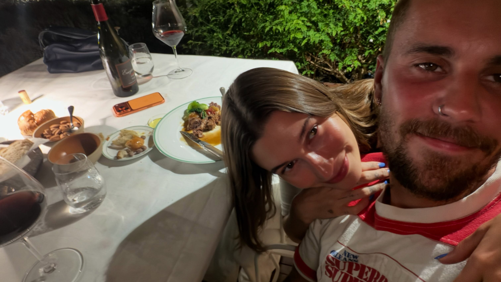 Justin e Hailey Bieber em novos cliques inéditos