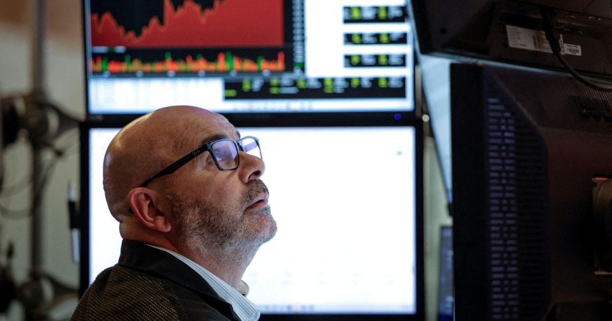 Image for Wall Street opera em alta com queda nos rendimentos de títulos do governo