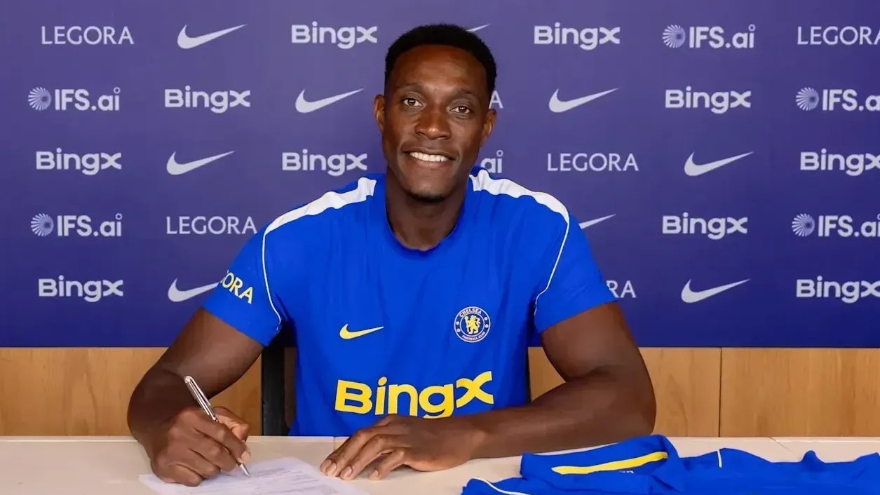 Chelsea anunciou o experiente atacante Welbeck