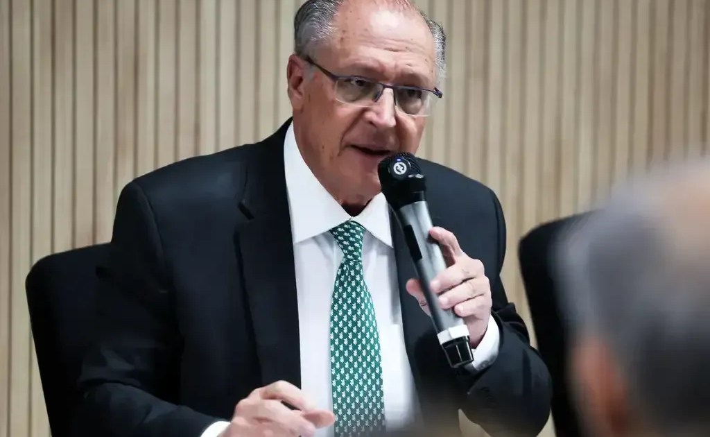 “Nada deve ser vitalício”, diz Alckmin sobre vagas no STF