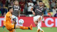 Fluminense larga na frente do Platense por vaga na semi da Libertadores