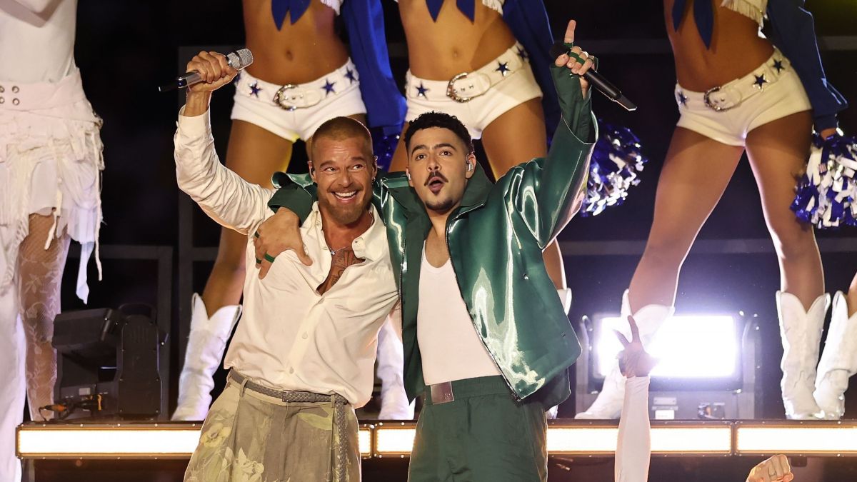 VMA 2026: trio do Nirvana chega ao tapete vermelho para receber prêmio
