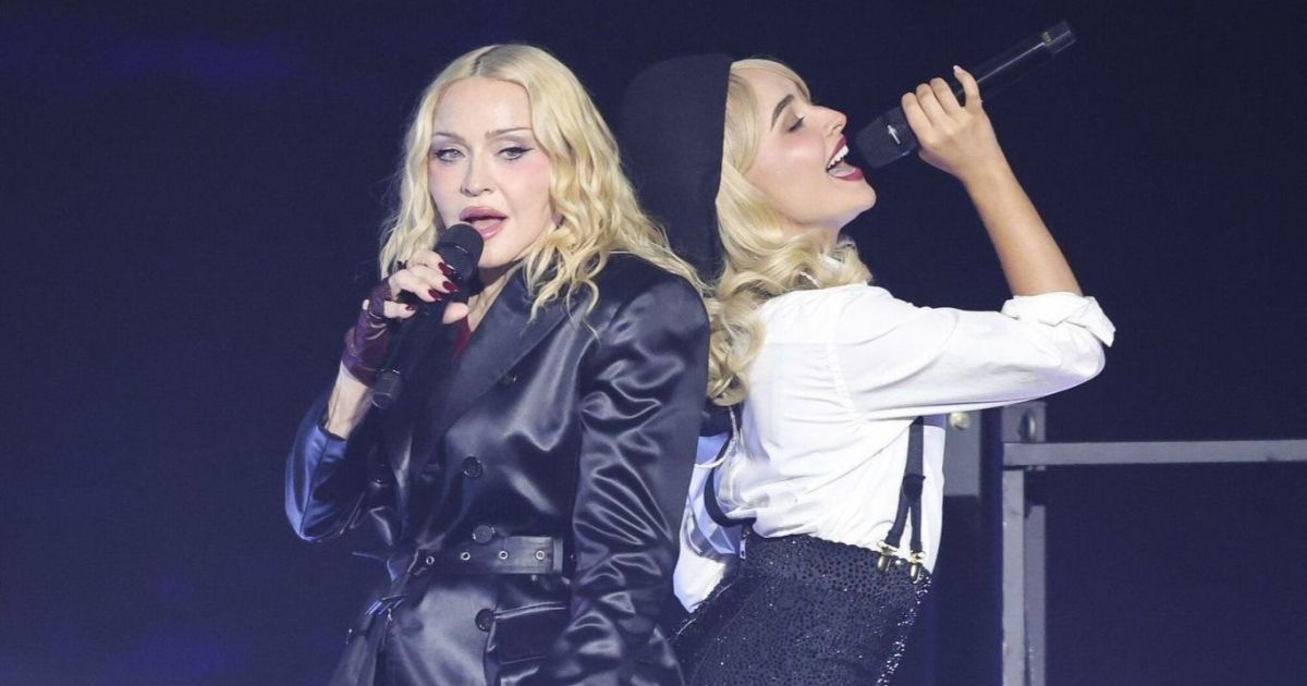 Madonna volta ao palco do VMA 23 anos depois com Sabrina Carpenter